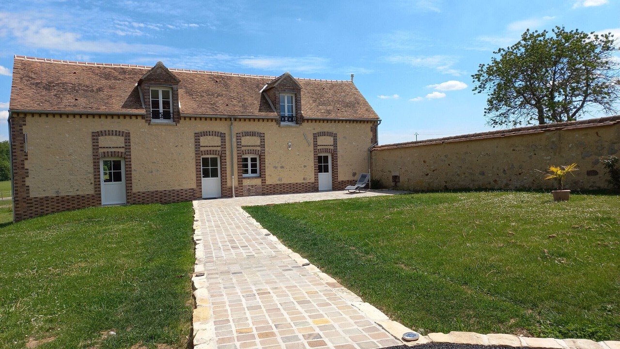 Photo of Outdoor in Chevannes