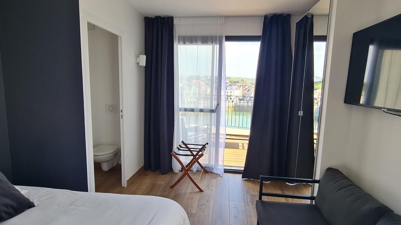 Photo of Bedroom in Dieppe