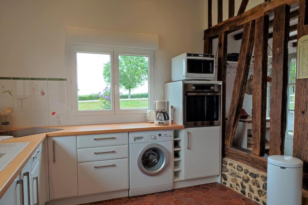 Photo of Kitchen in Fresne-le-Plan