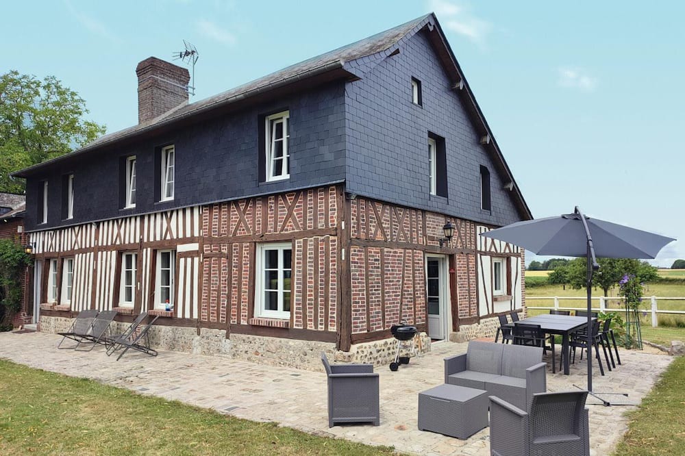 Photo of Outdoor in Fresne-le-Plan