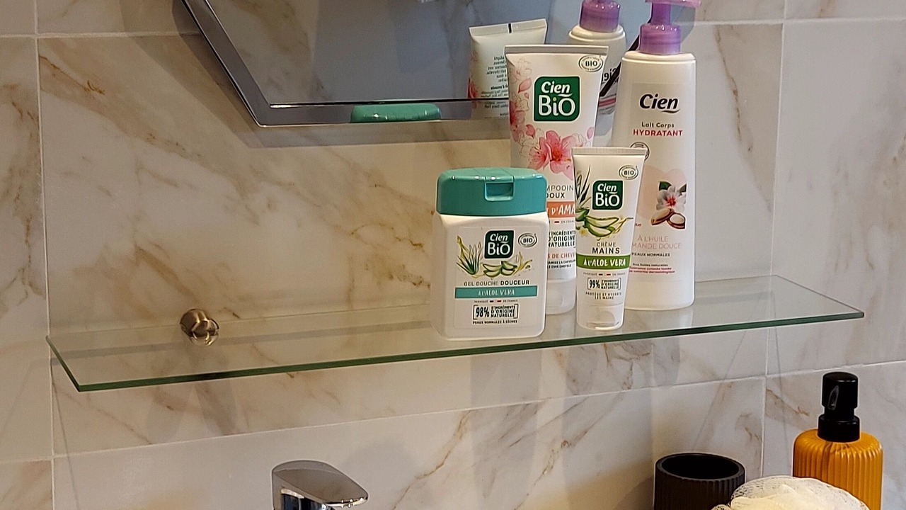Photo of Bathroom in Saint-Michel-Tubœuf