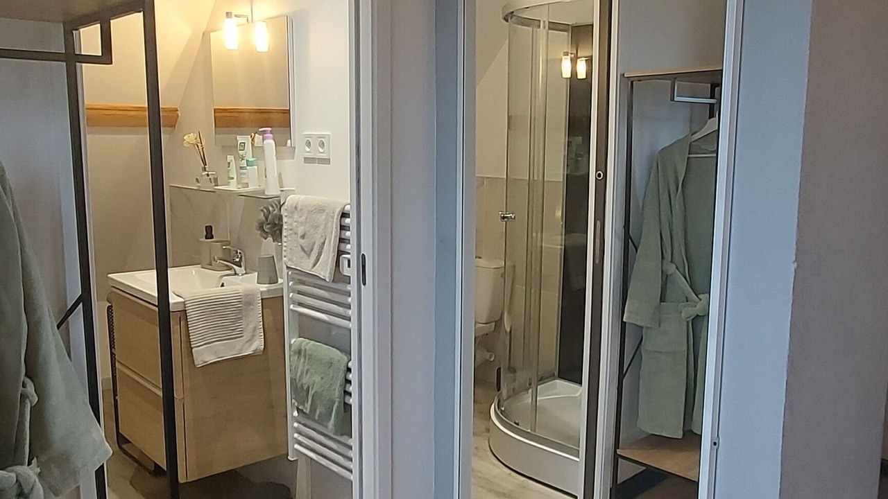 Photo of Bedroom in Saint-Michel-Tubœuf