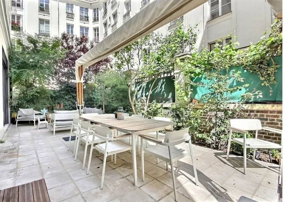 Photo of Patio Balcony in Val-de-Grace