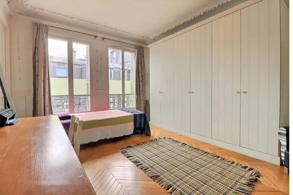 Photo of Bedroom in Val-de-Grace