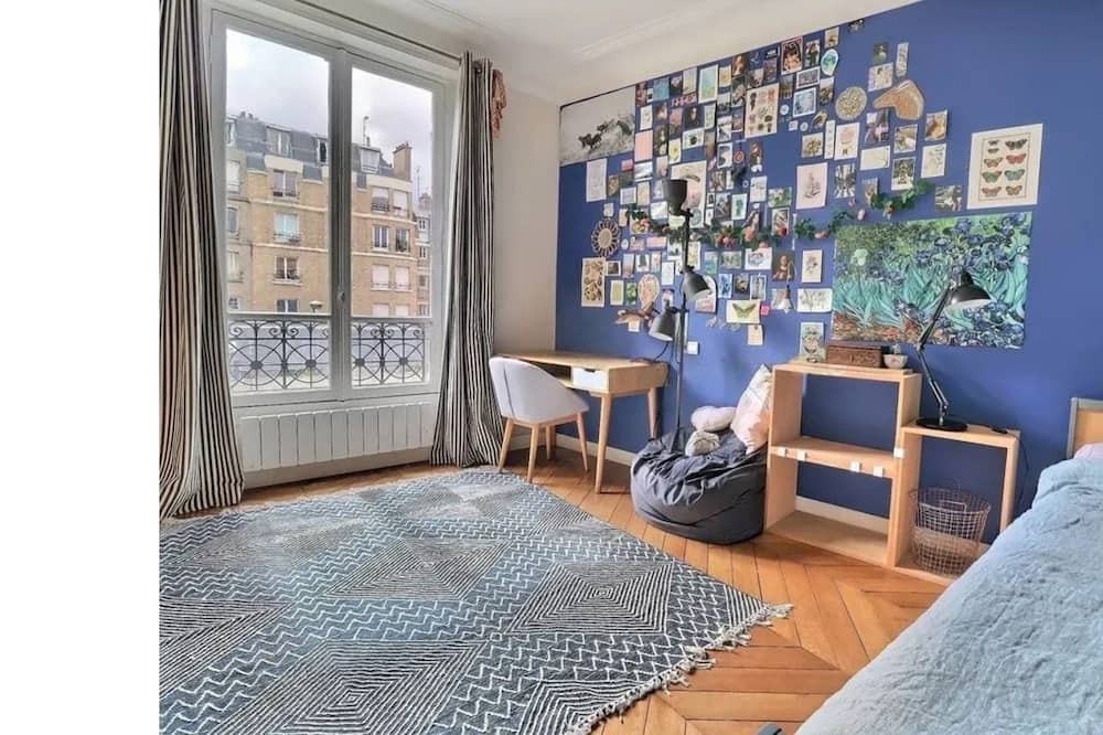 Photo of Bedroom in Val-de-Grace
