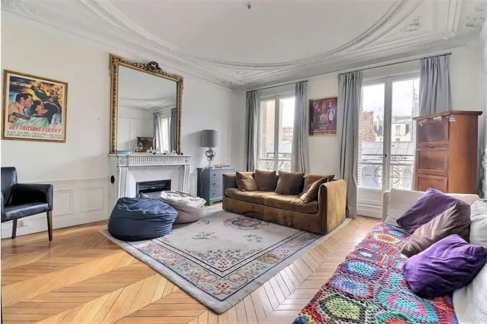 Photo of Livingroom in Val-de-Grace