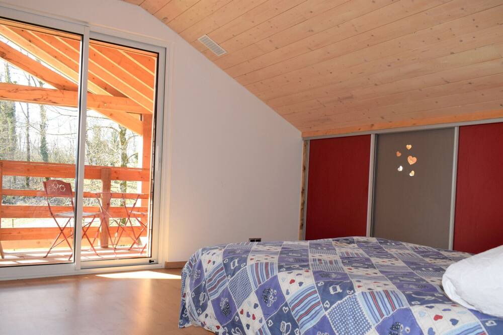 Photo of Bedroom in Villeneuve-les-Charnod