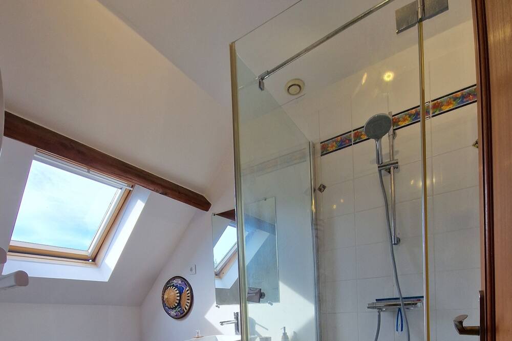 Photo of Bathroom in Thiers-sur-Theve