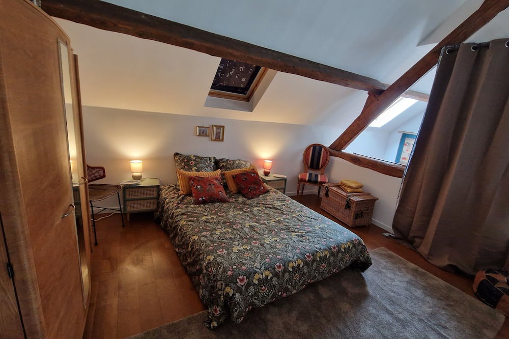 Photo of Bedroom in Thiers-sur-Theve