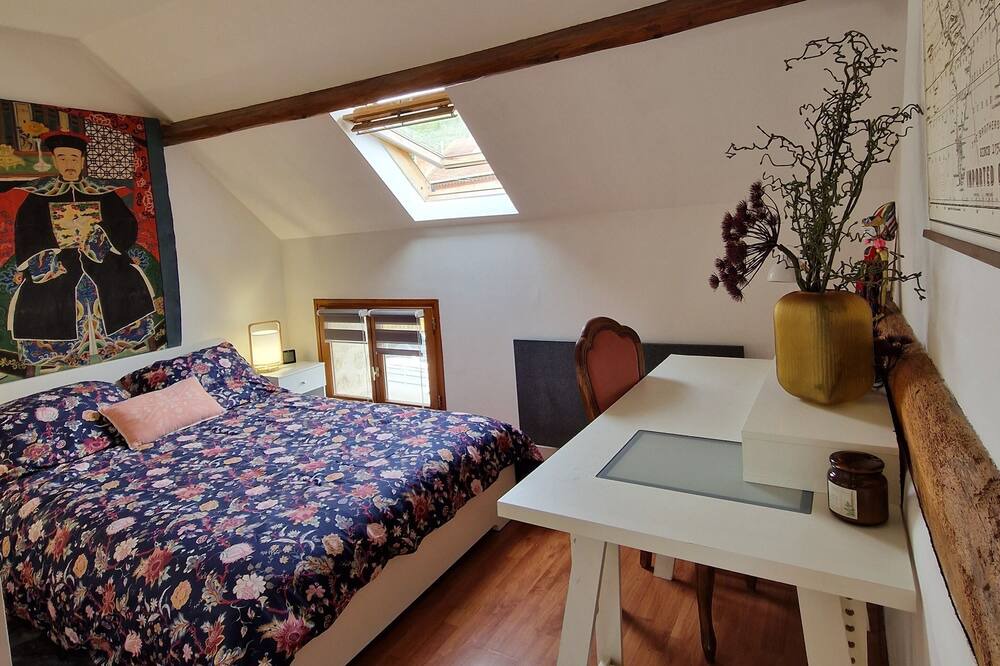 Photo of Bedroom in Thiers-sur-Theve