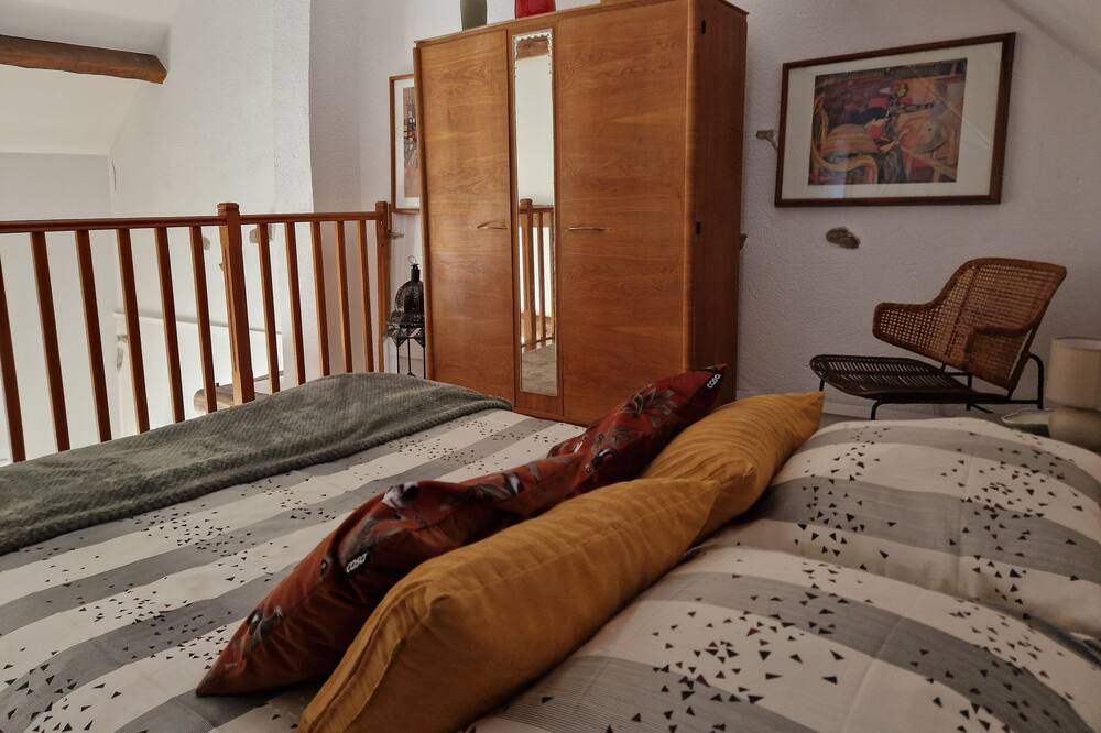 Photo of Bedroom in Thiers-sur-Theve