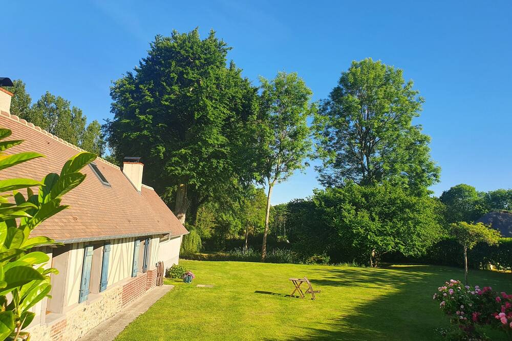 Photo of Outdoor in Saint-Gatien-des-Bois