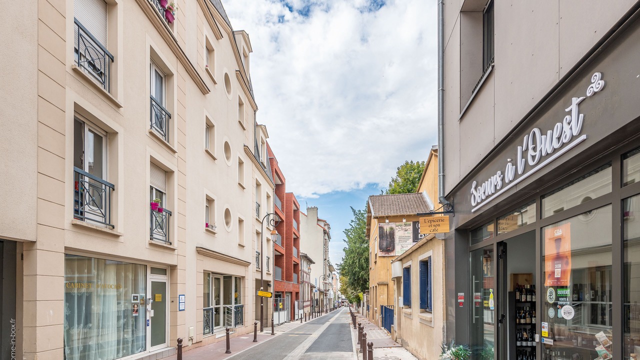 Photo of Others in Enghien-les-Bains