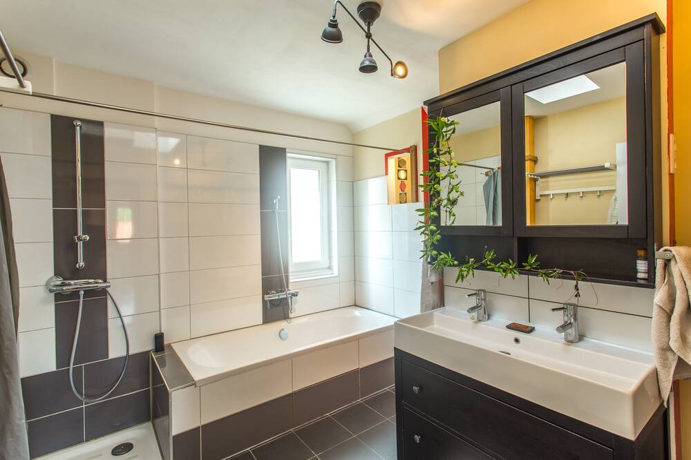 Photo of Bathroom in Ailly-sur-Noye