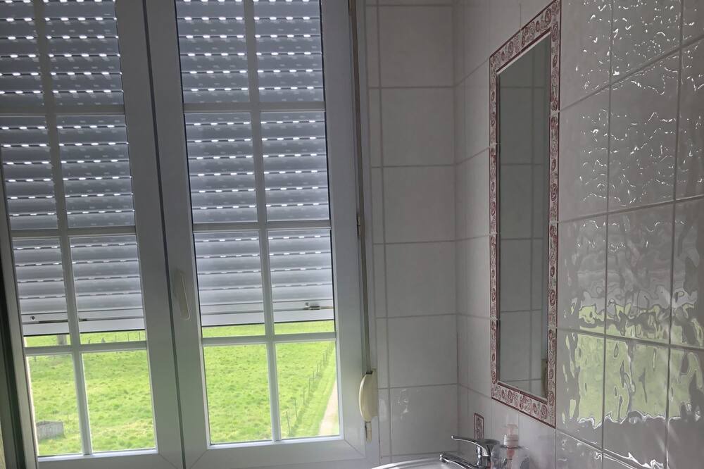 Photo of Bathroom in Pitres