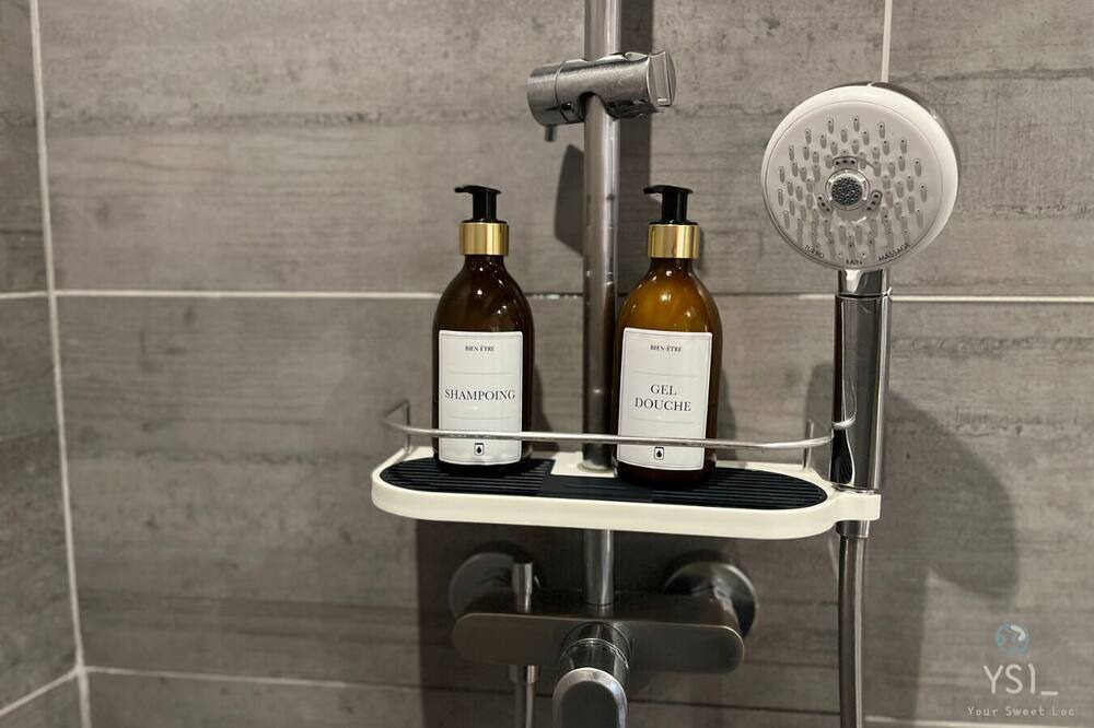 Photo of Bathroom in Centre Ville