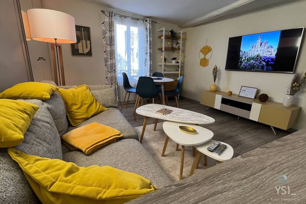 Photo of Livingroom in Centre Ville