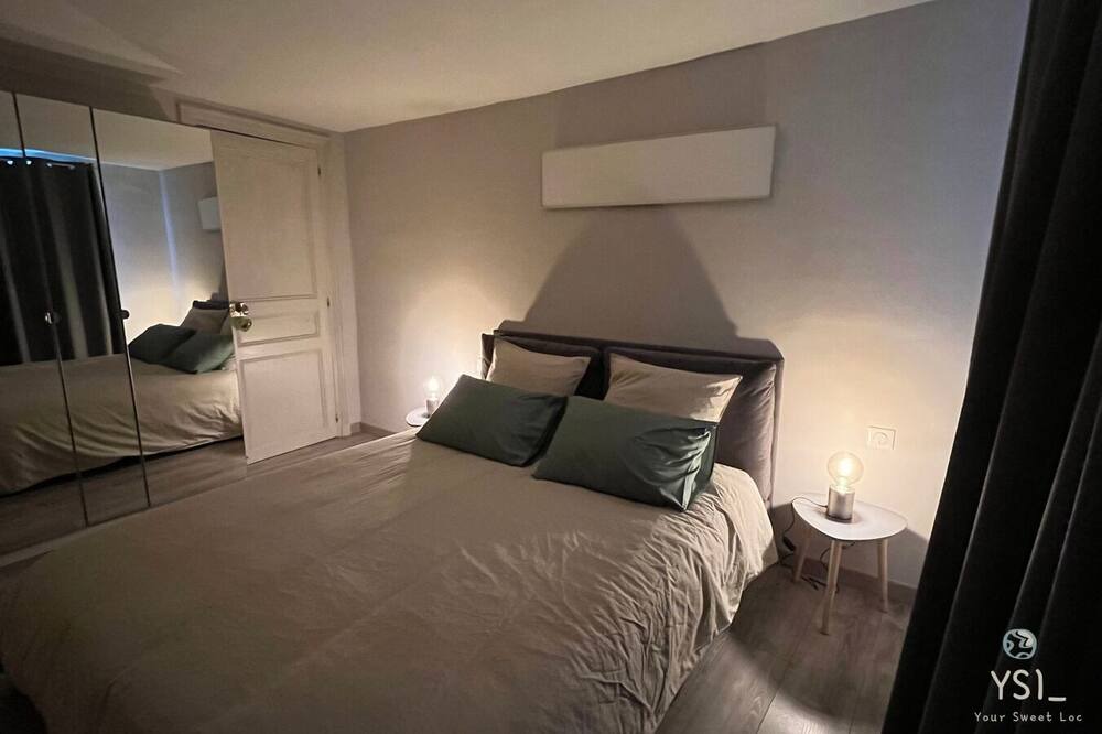 Photo of Bedroom in Centre Ville