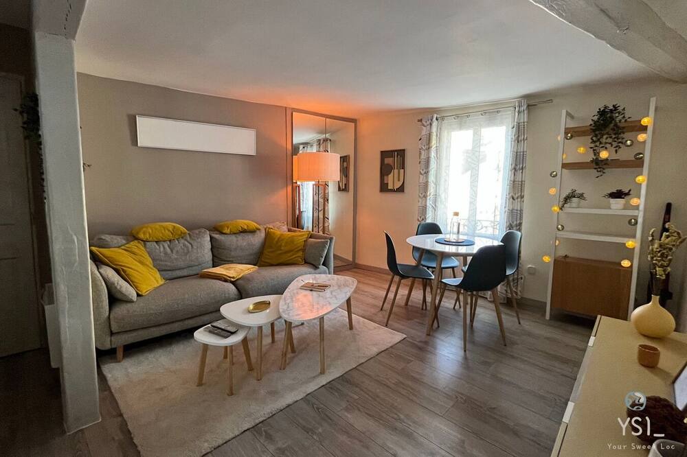 Photo of Livingroom in Centre Ville