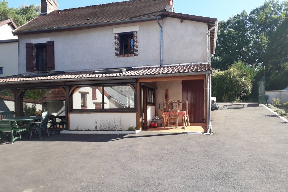 Photo of Outdoor in Saint-Amand-en-Puisaye