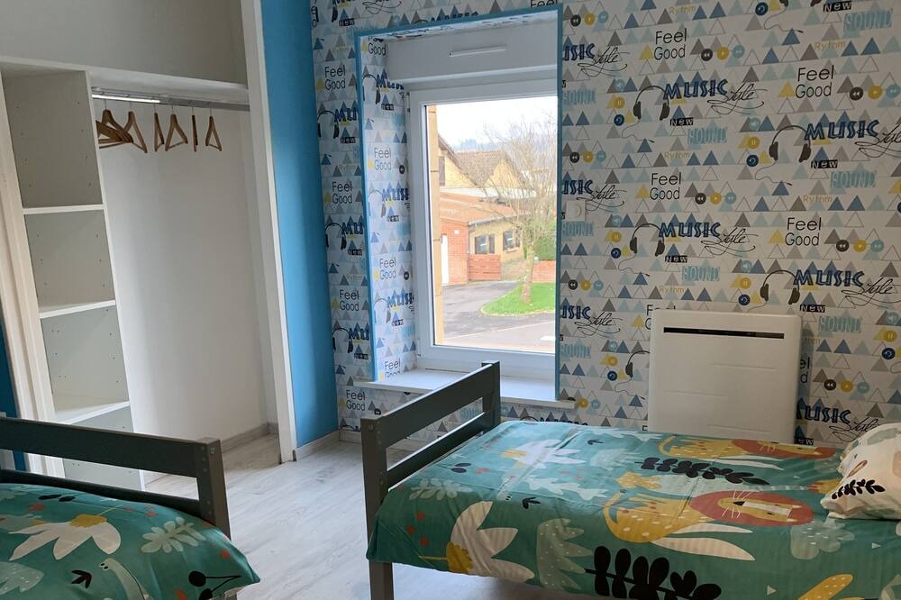 Photo of Bedroom in Harcy