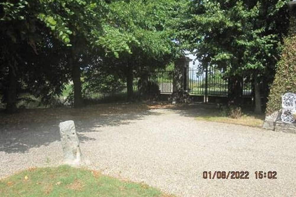 Photo of Outdoor in Saint-Sauveur-d'Emalleville