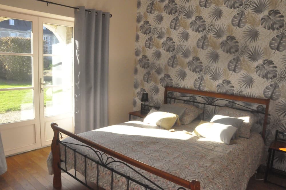 Photo of Bedroom in Saint-Sauveur-d'Emalleville