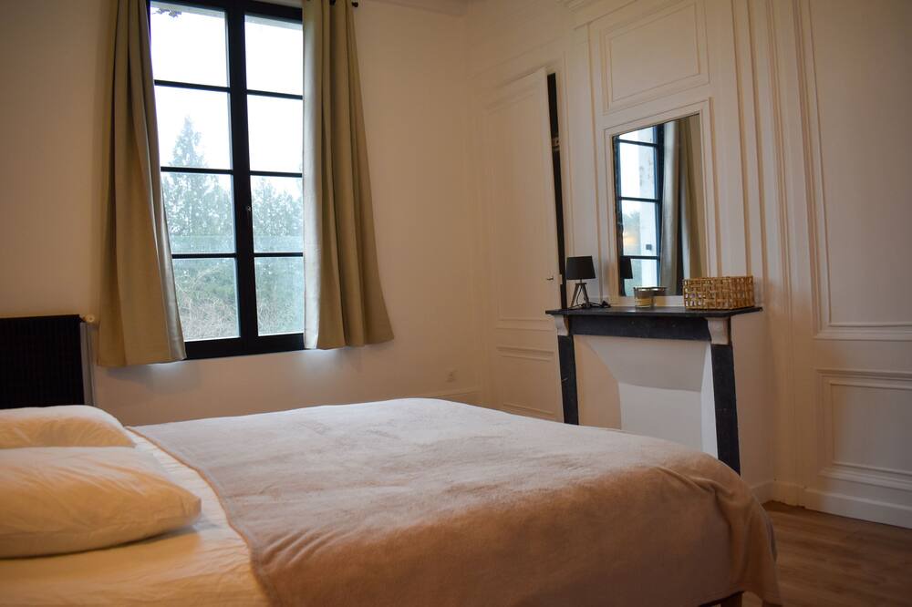 Photo of Bedroom in Lieurey