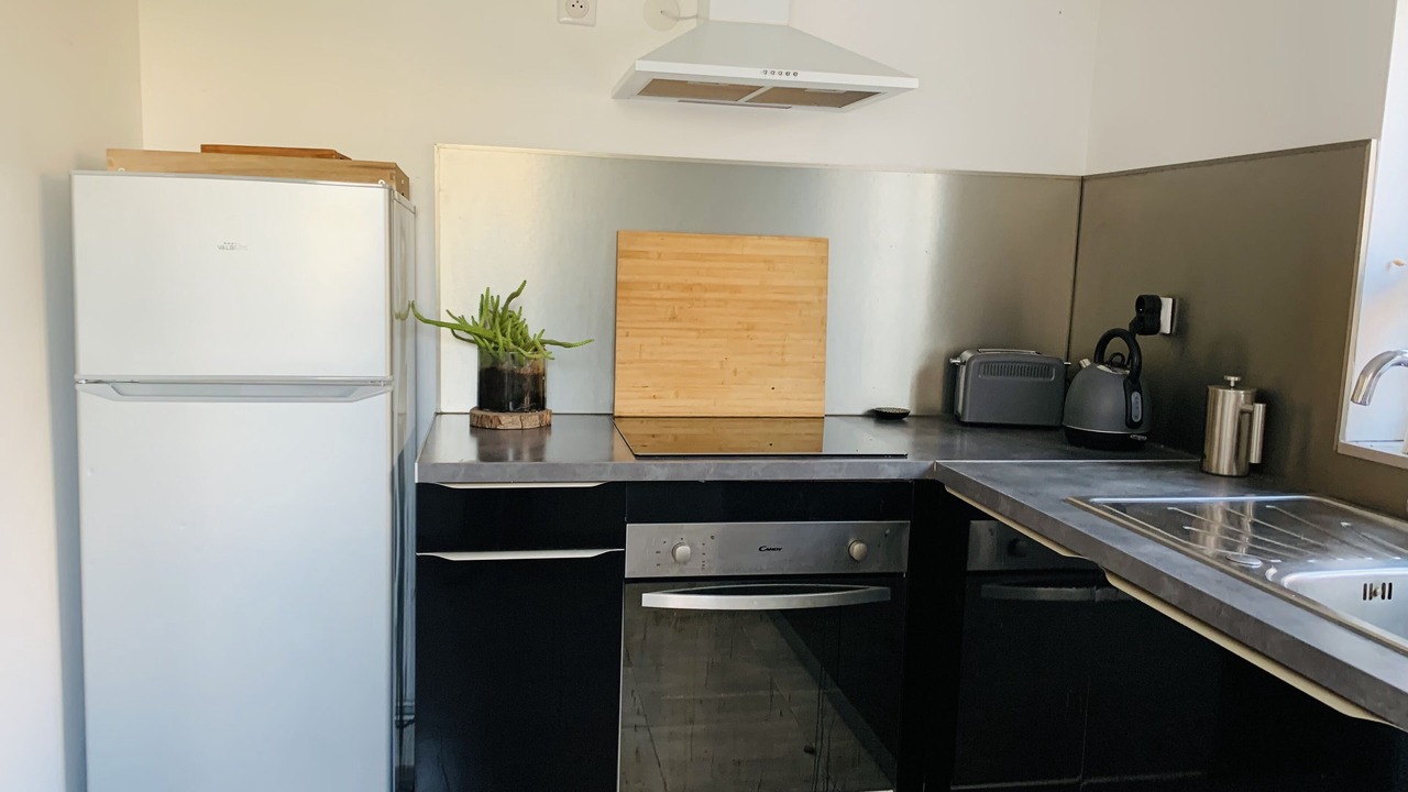 Photo of Kitchen in Saint-Quentin-en-Tourmont