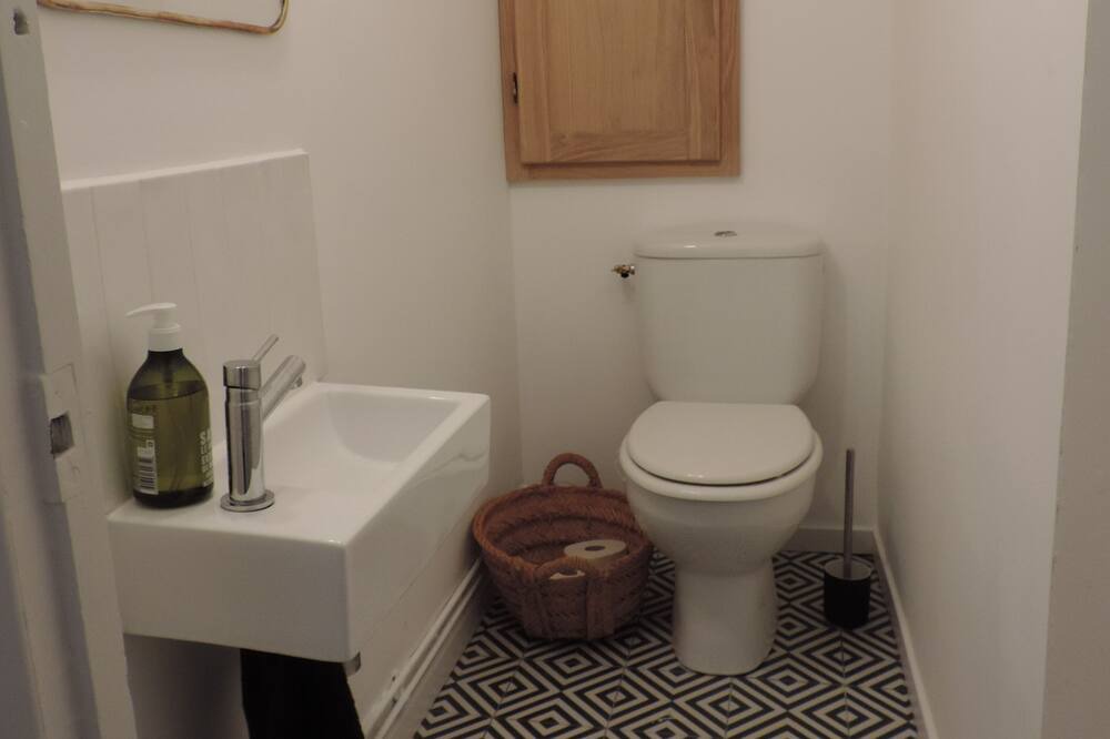 Photo of Bathroom in Toucy