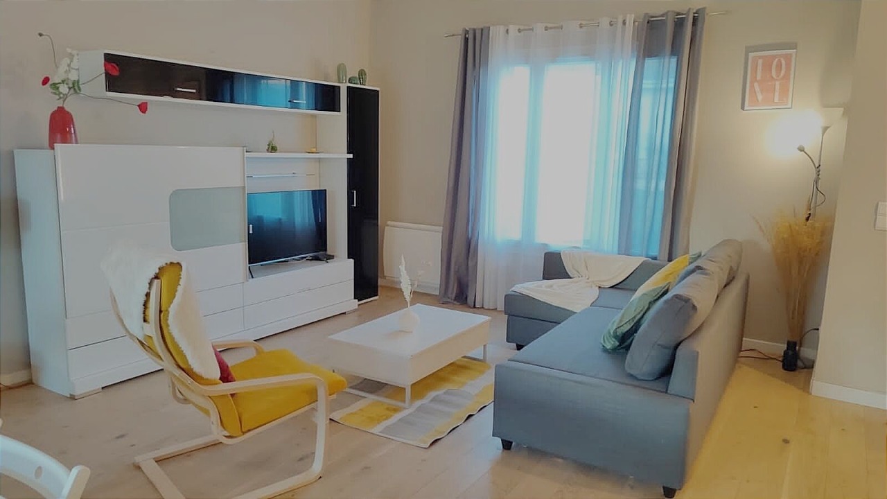 Photo of Livingroom in Cergy