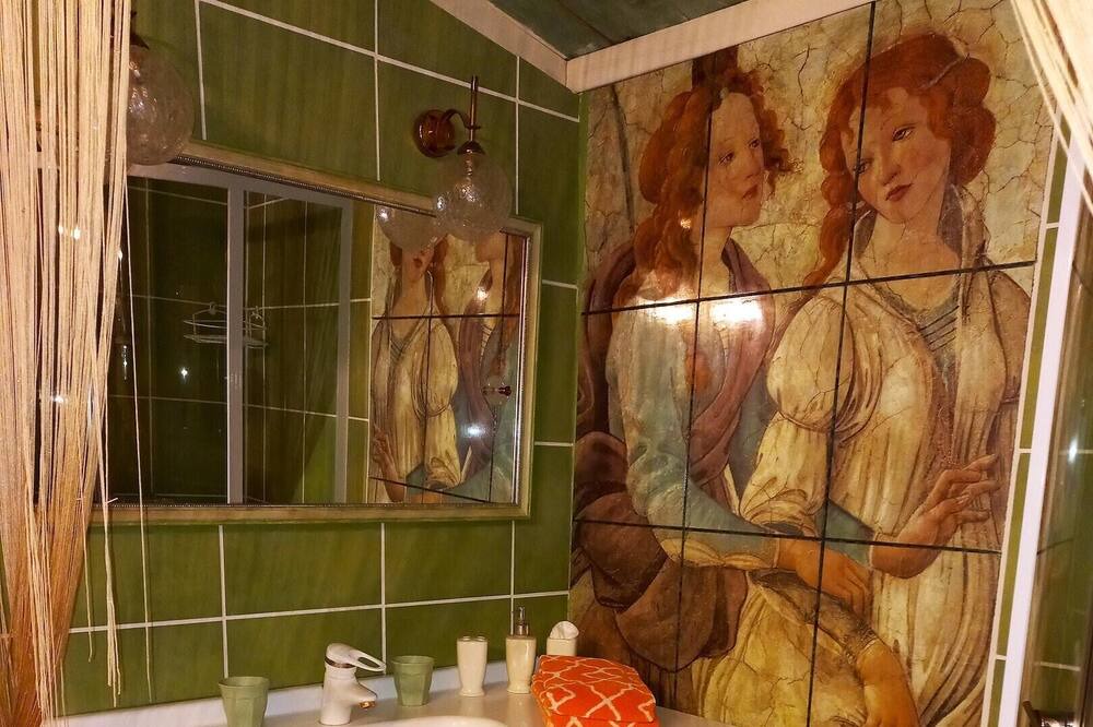 Photo of Bathroom in Chateau-Thierry