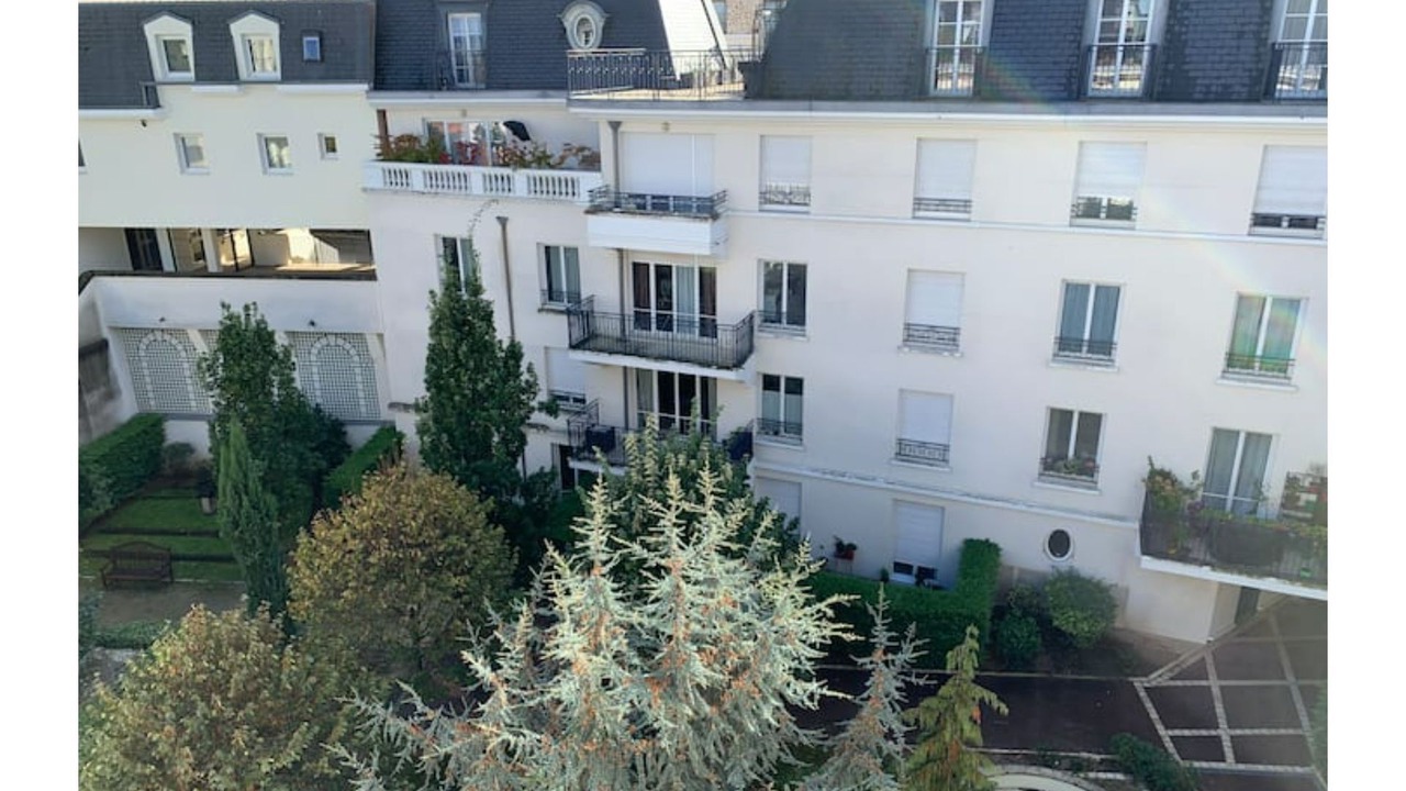 Photo of Outdoor in Saint-Cyr-l'Ecole