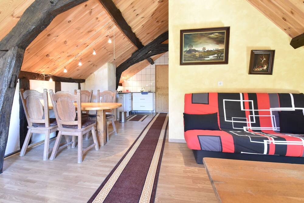 Photo of Livingroom in Oussoy-en-Gatinais