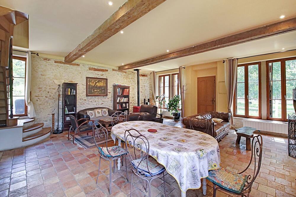 Photo of Livingroom in Raizeux