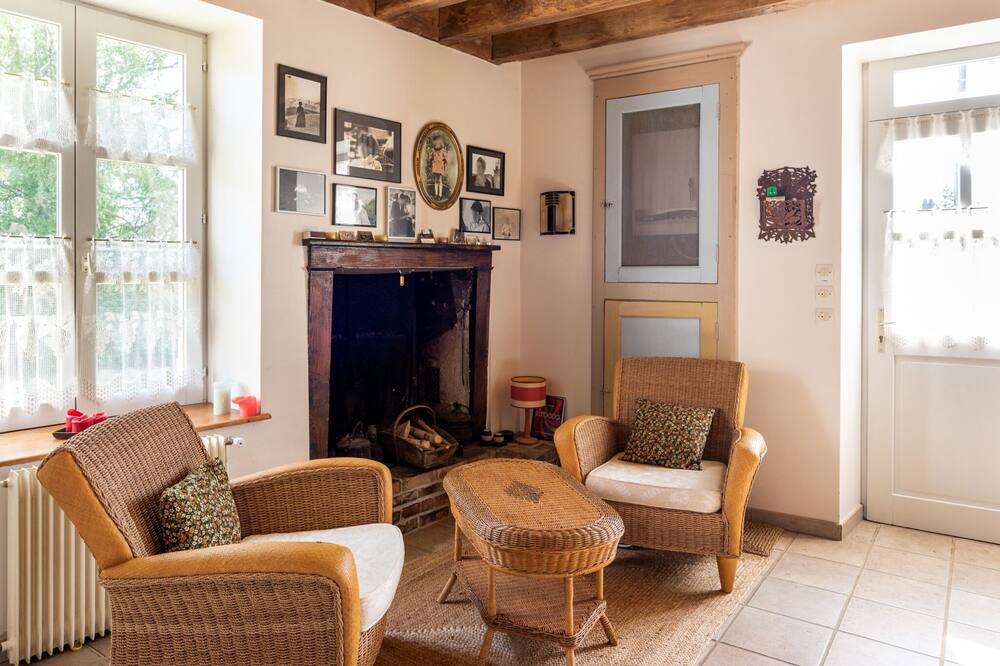Photo of Livingroom in Morogues