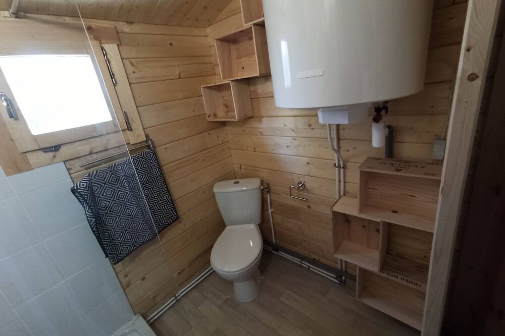 Photo of Bathroom in Verton