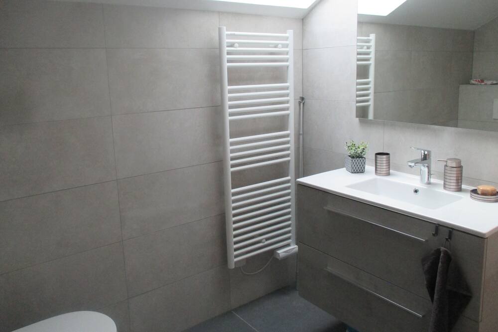 Photo of Bathroom in Frasne