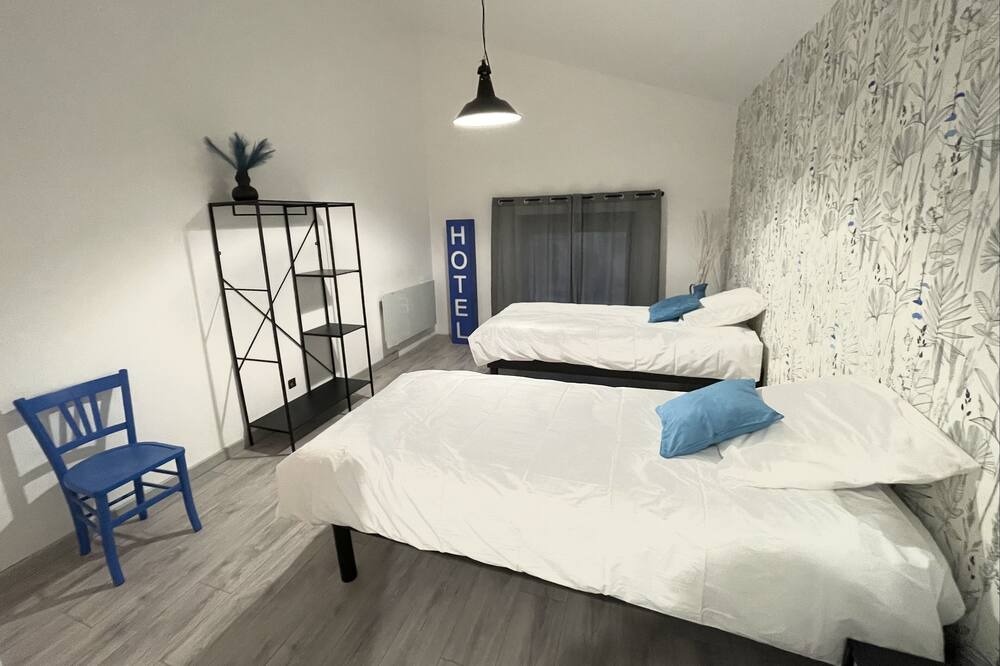 Photo of Bedroom in Prisse