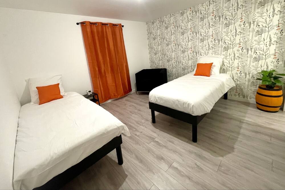 Photo of Bedroom in Prisse