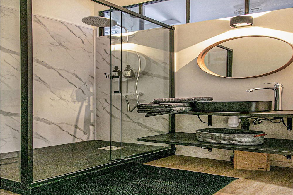 Photo of Bathroom in Montreuil-sur-Mer