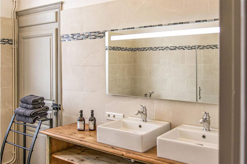 Photo of Bathroom in Montreuil-sur-Mer