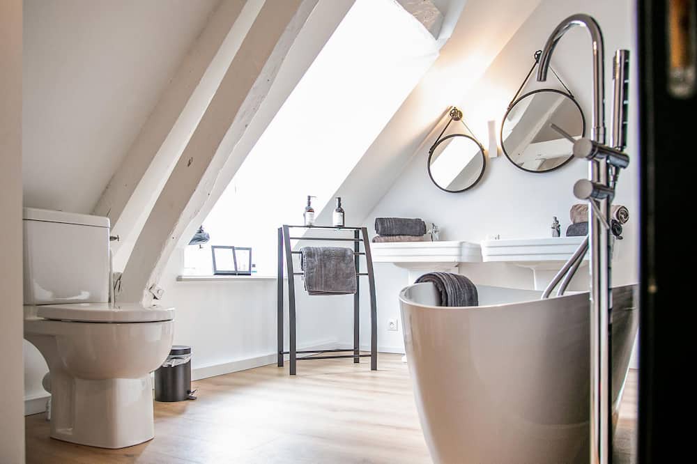 Photo of Bathroom in Montreuil-sur-Mer