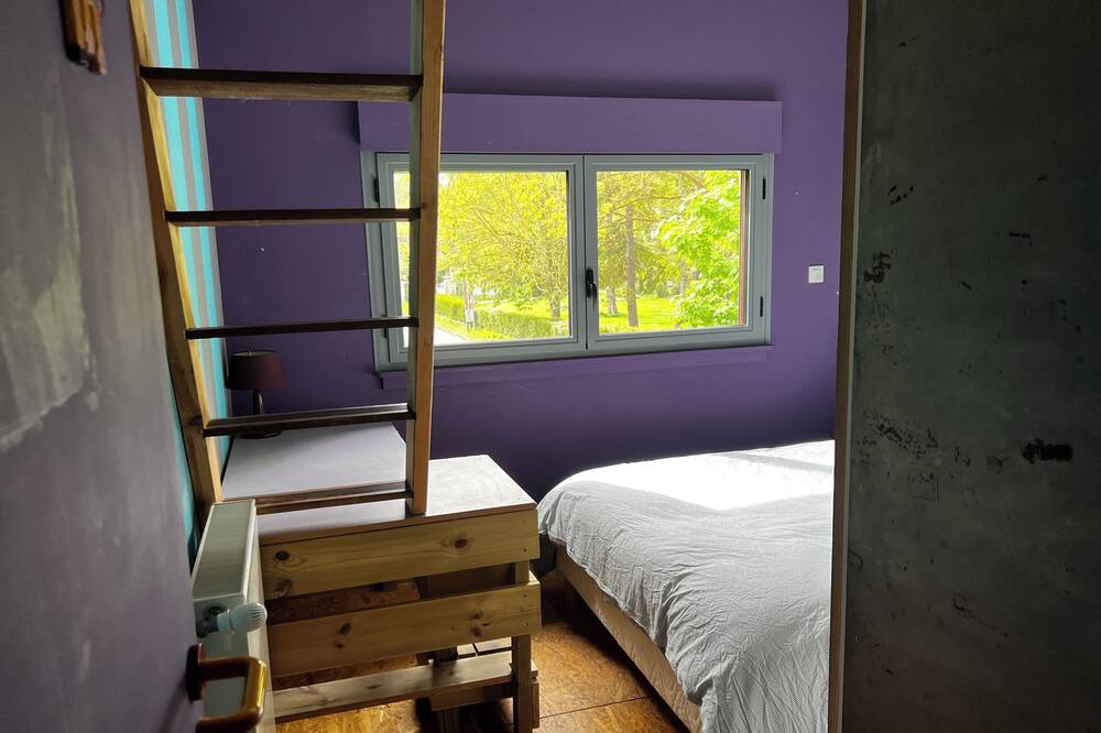 Photo of Bedroom in Tosny