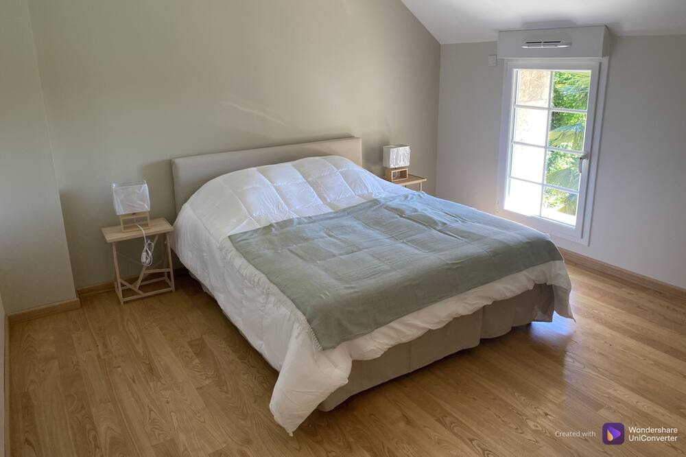 Photo of Bedroom in Chaulgnes