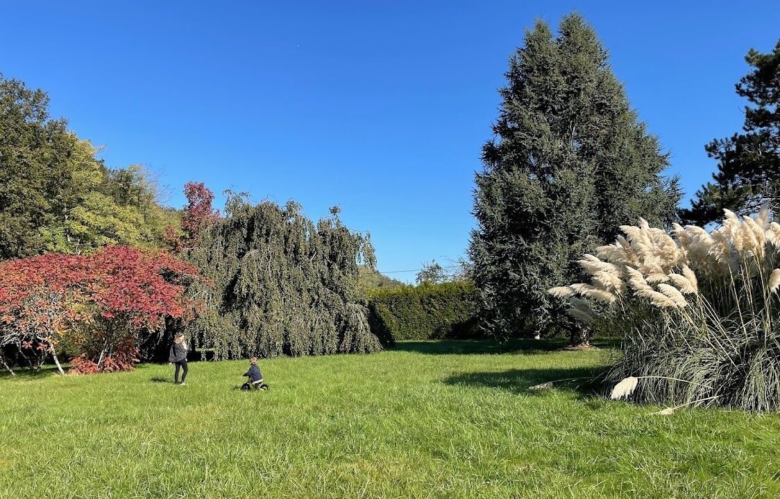 Photo of Outdoor in Cheroy