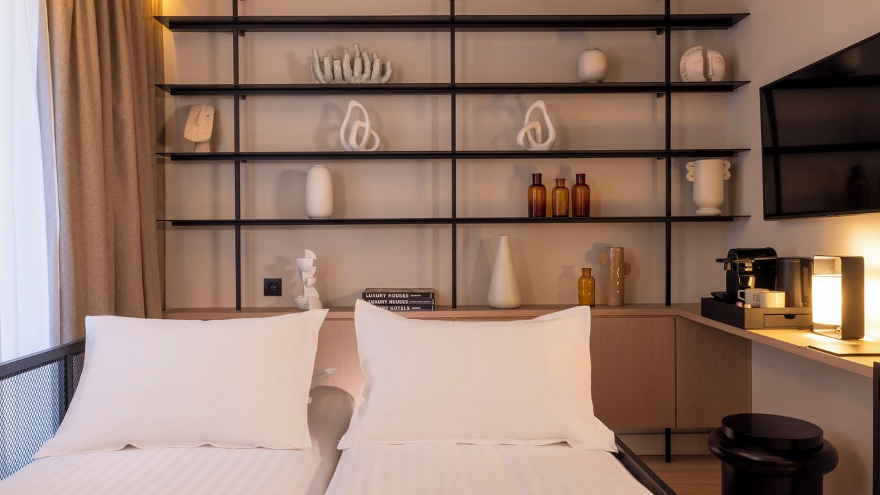 Photo of Bedroom in 10th Arrondissement