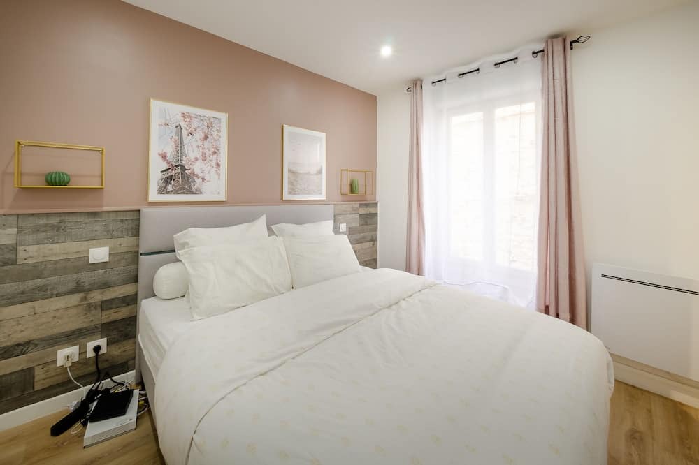 Photo of Bedroom in La Garenne-Colombes