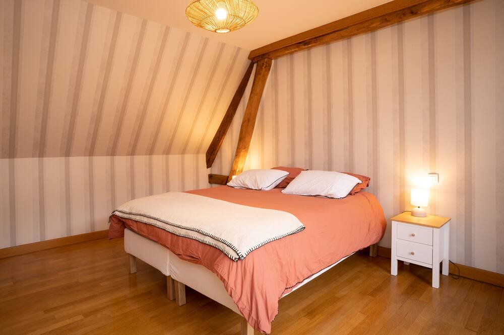Photo of Bedroom in Saint-Ouen-de-Thouberville