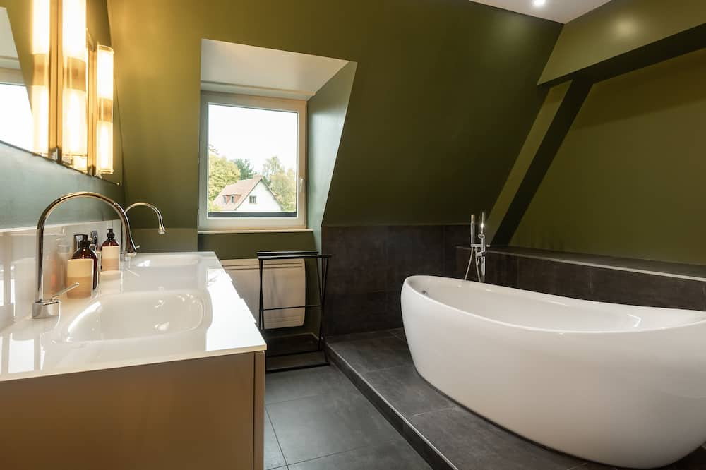 Photo of Bathroom in Saint-Ouen-de-Thouberville